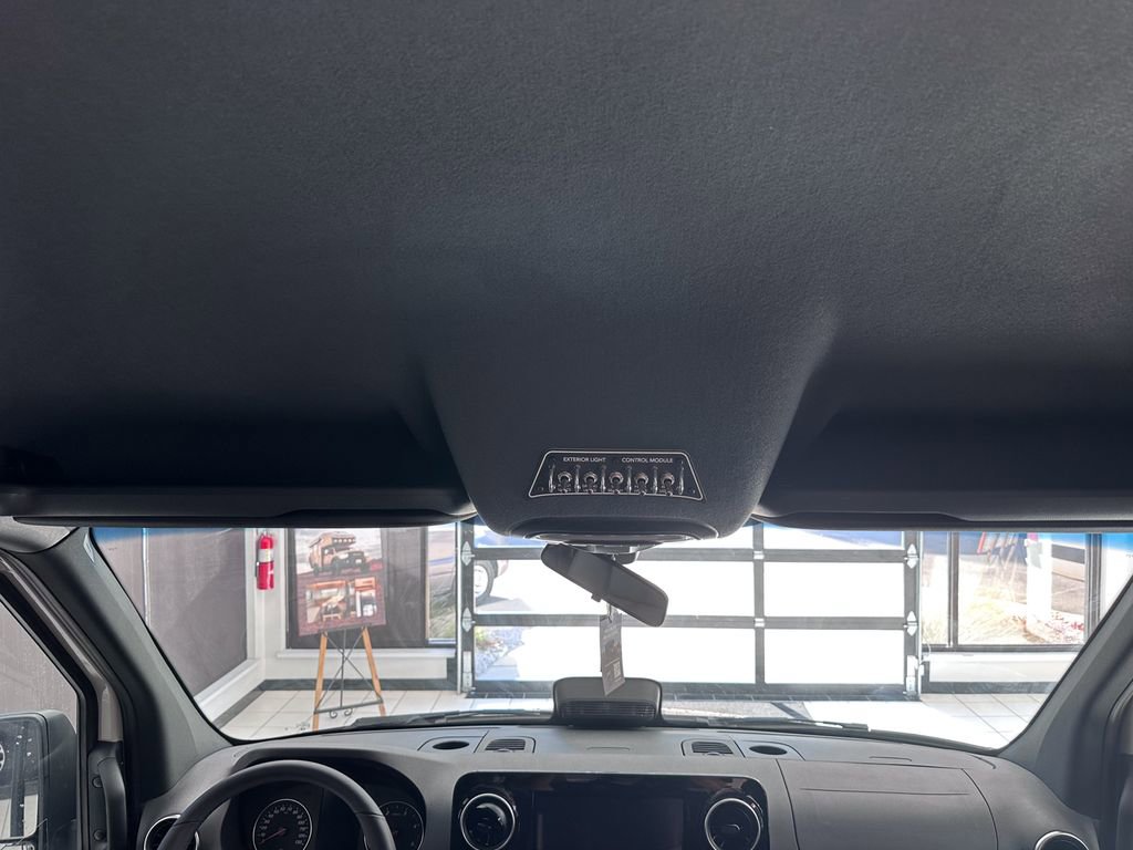 New 2025 Mercedes-Benz Sprinter 2500 image 18