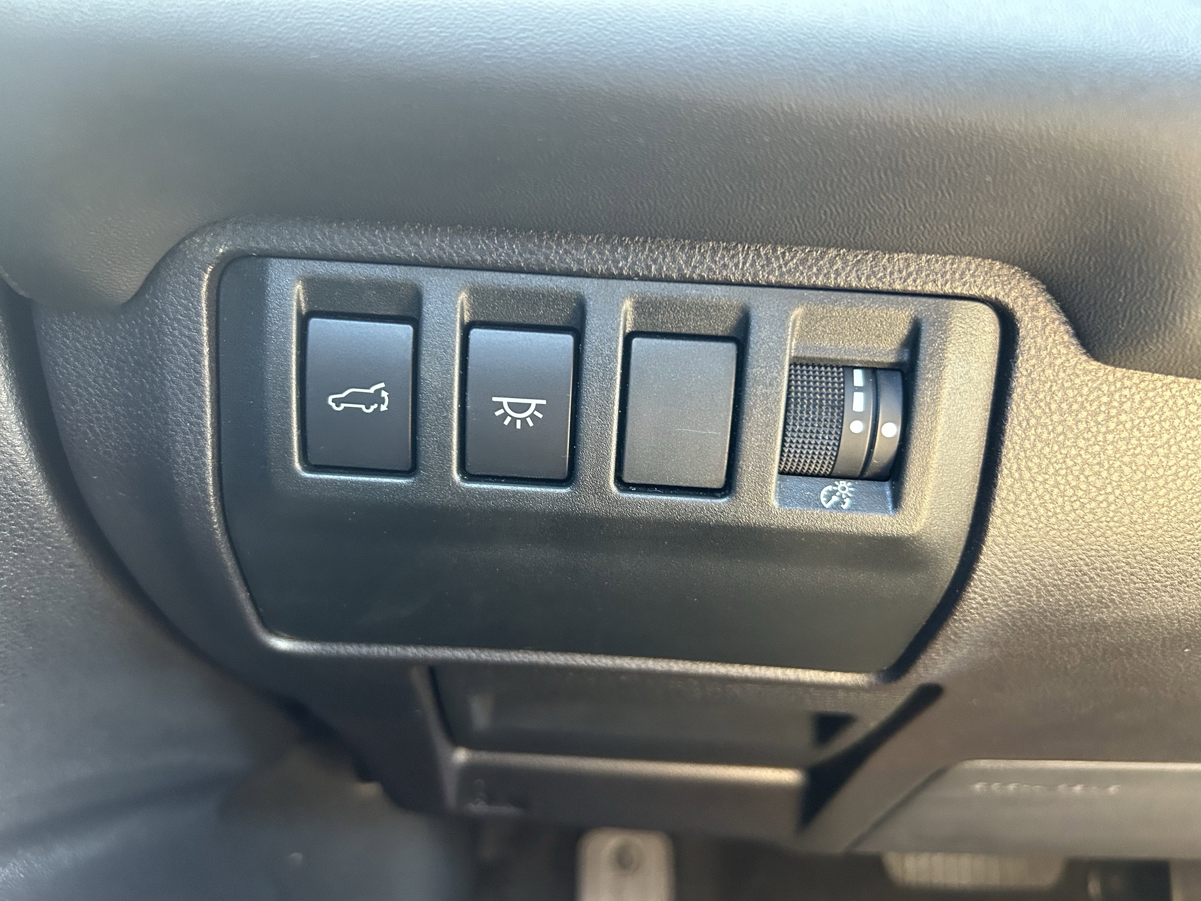 Certified 2023 Subaru Ascent Limited w/ Technology Package image 19