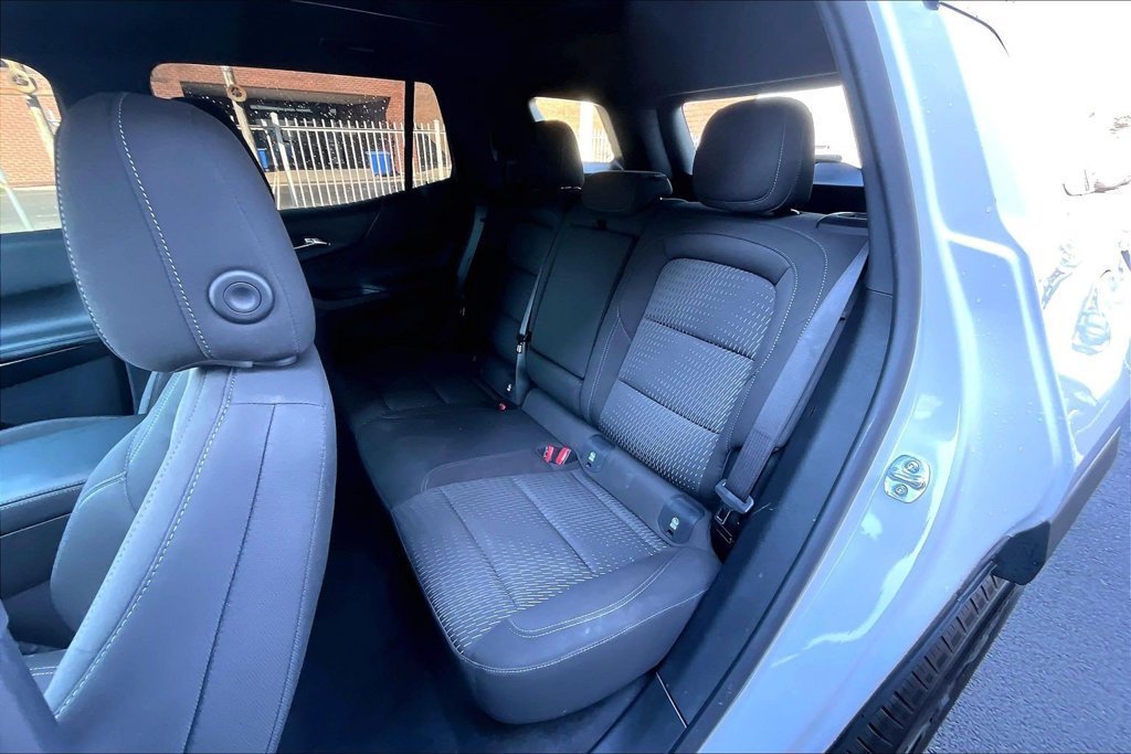 Used 2026 Chevrolet Equinox LT AWD/4WD image 25