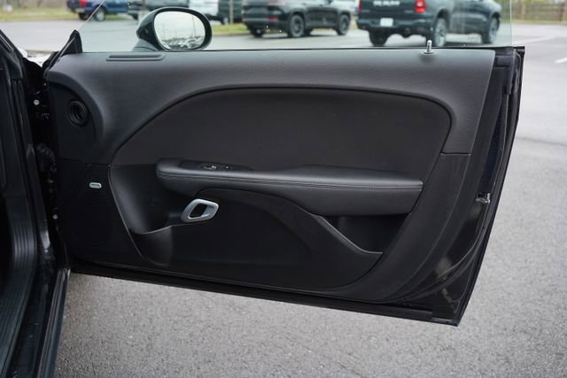 Used 2023 Dodge Challenger SXT w/ Blacktop Package image 18