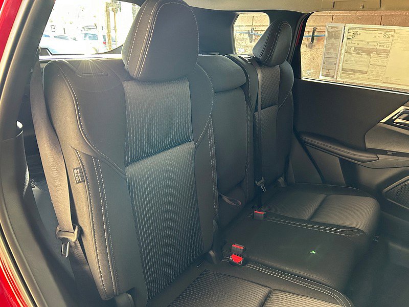 New 2026 Mitsubishi Outlander ES FWD image 22