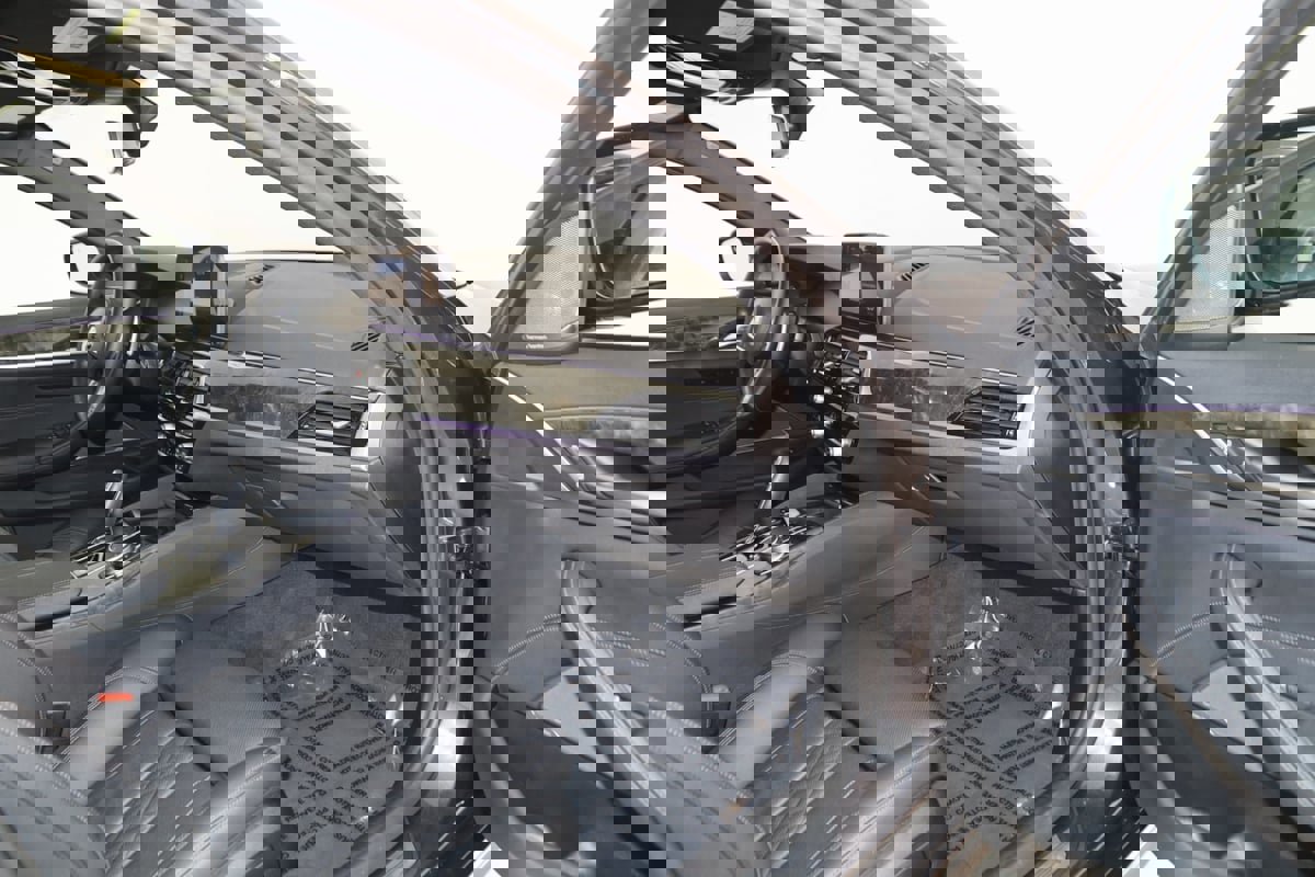 Used 2023 BMW 540i xDrive w/ M Sport Package image 50