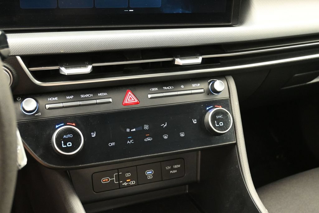 Used 2025 Hyundai Sonata SEL FWD image 17