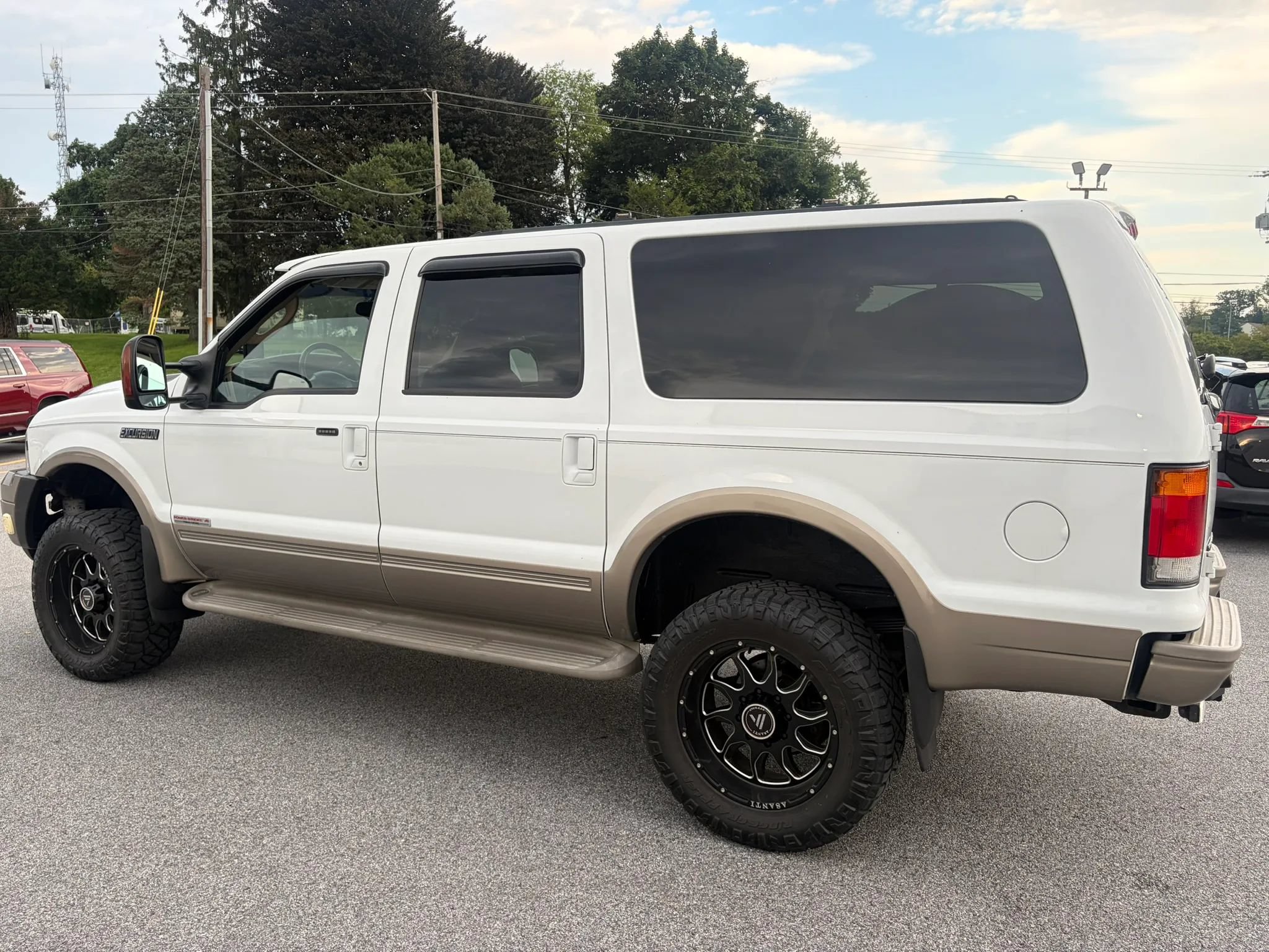Used 2005 Ford Excursion Eddie Bauer AWD/4WD image 4