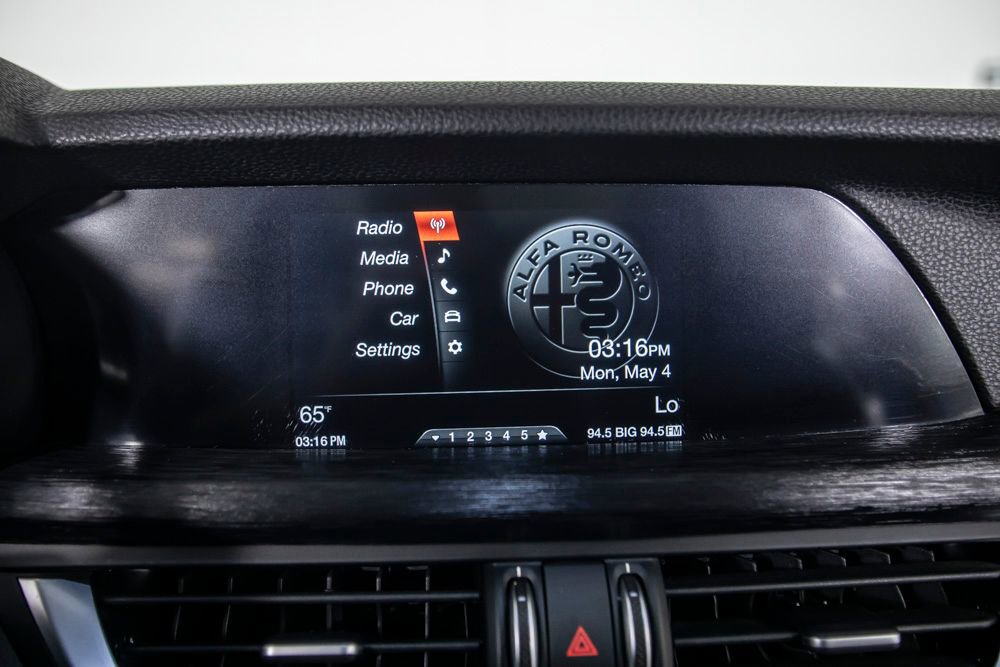 Used 2019 Alfa Romeo Stelvio w/ Nero Edizione RWD image 27
