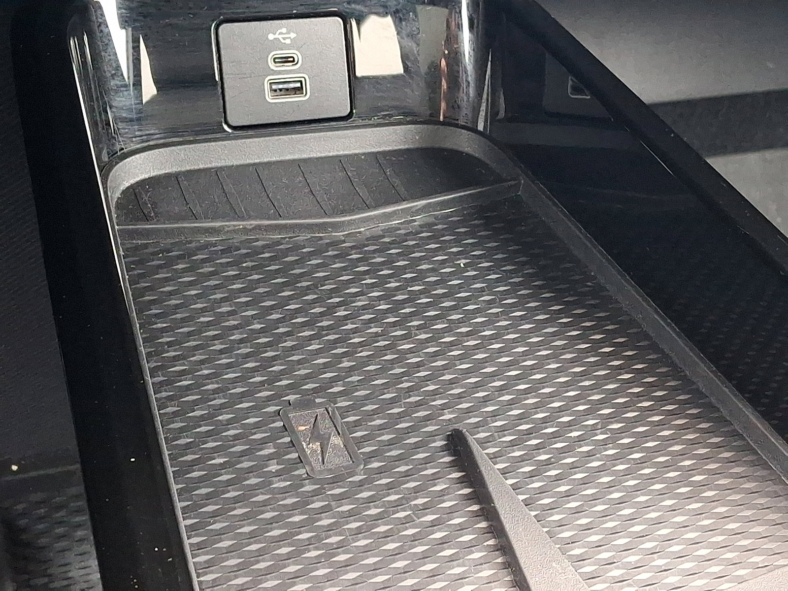 Certified 2025 Ford Mustang Mach-E GT image 30