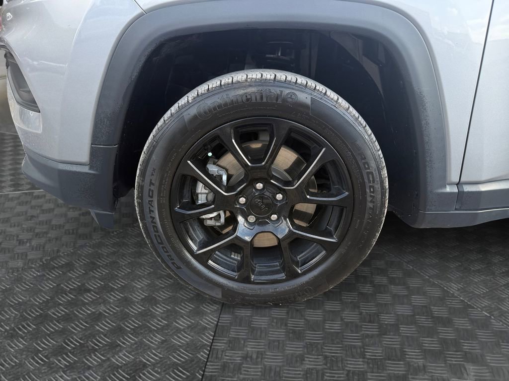 Used 2023 Jeep Compass Altitude image 13