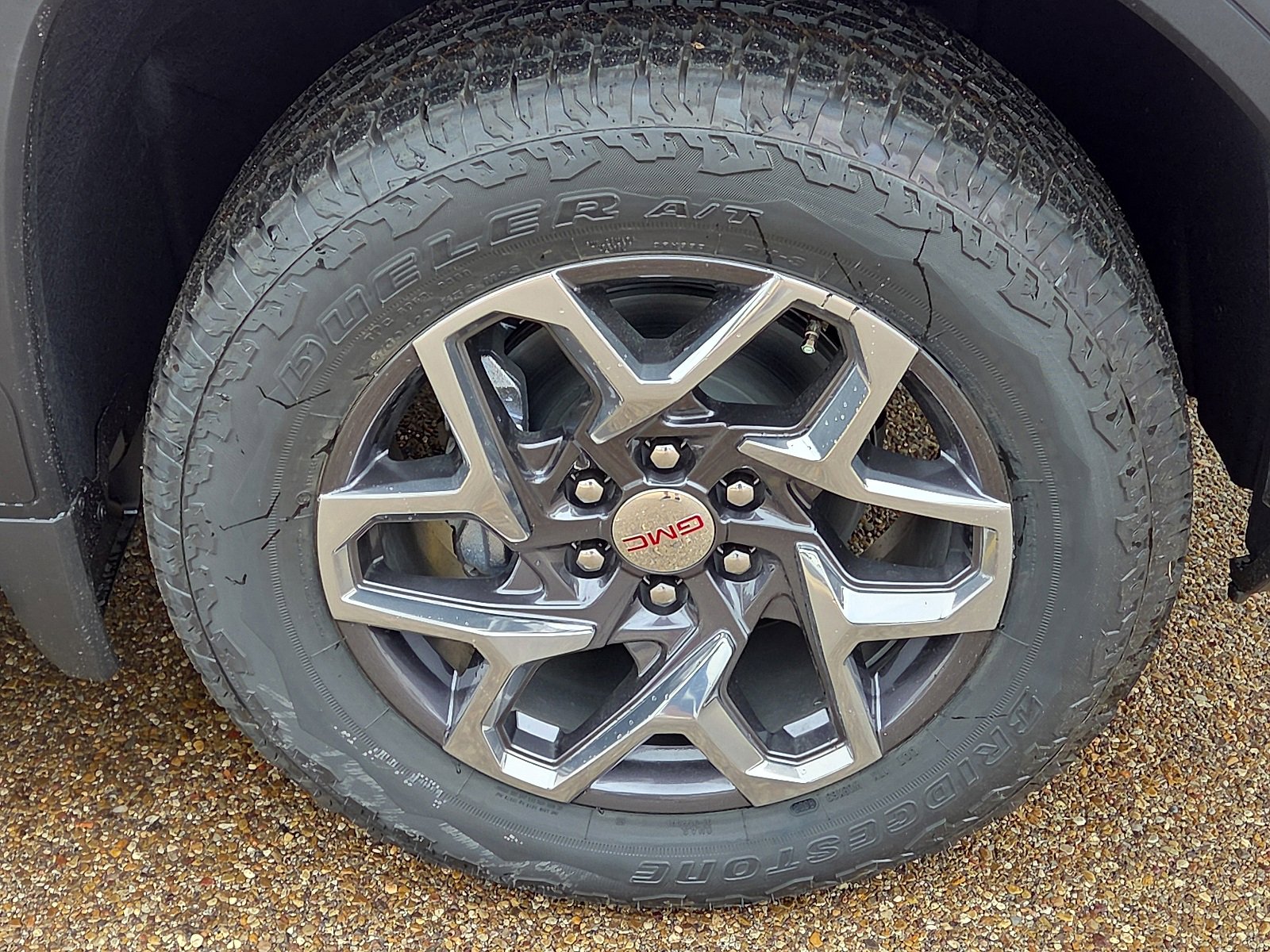 New 2026 GMC Sierra 1500 SLT image 6