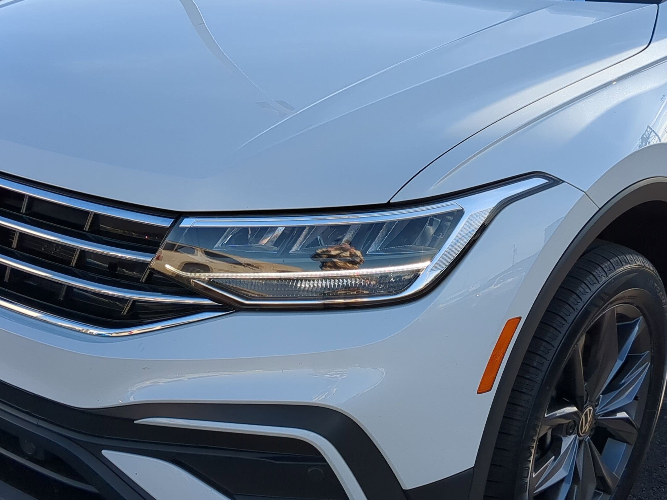 Used 2023 Volkswagen Tiguan SE image 11