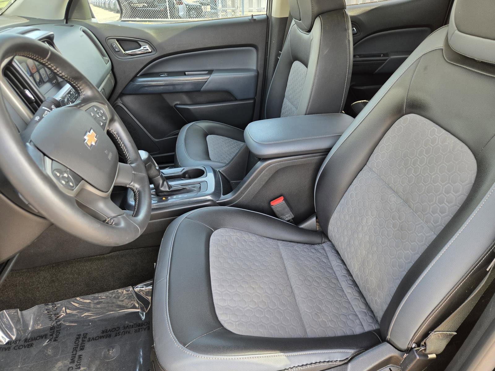 Used 2018 Chevrolet Colorado Z71 w/ Z71 Midnight Edition AWD/4WD image 21