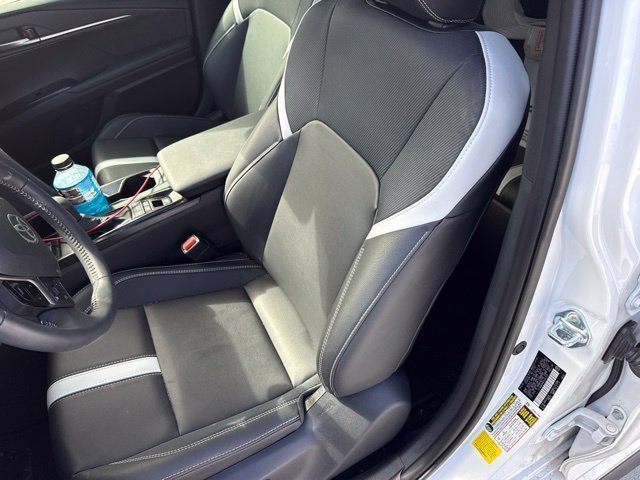 Used 2026 Toyota Camry SE w/ Convenience Package FWD image 9