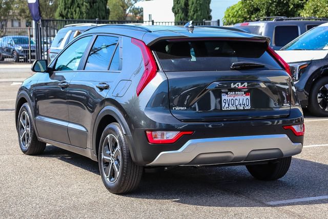 Certified 2025 Kia Niro EX FWD image 7