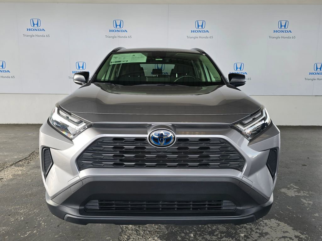 Used 2023 Toyota RAV4 LE AWD/4WD image 31