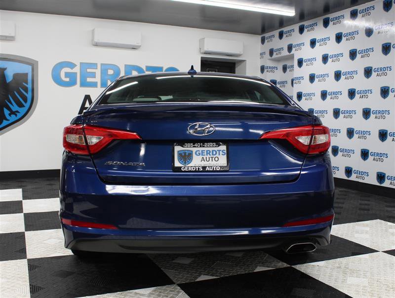 Used 2016 Hyundai Sonata SE image 3