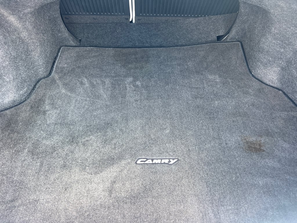 Used 2015 Toyota Camry SE FWD image 22