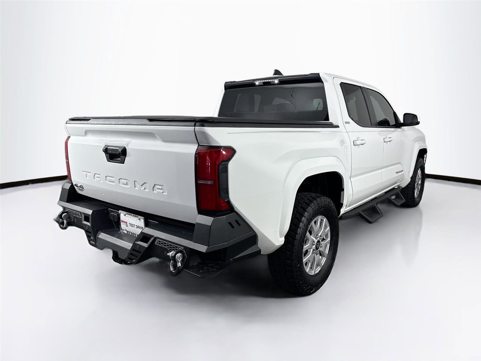 Certified 2025 Toyota Tacoma SR5 AWD/4WD image 2