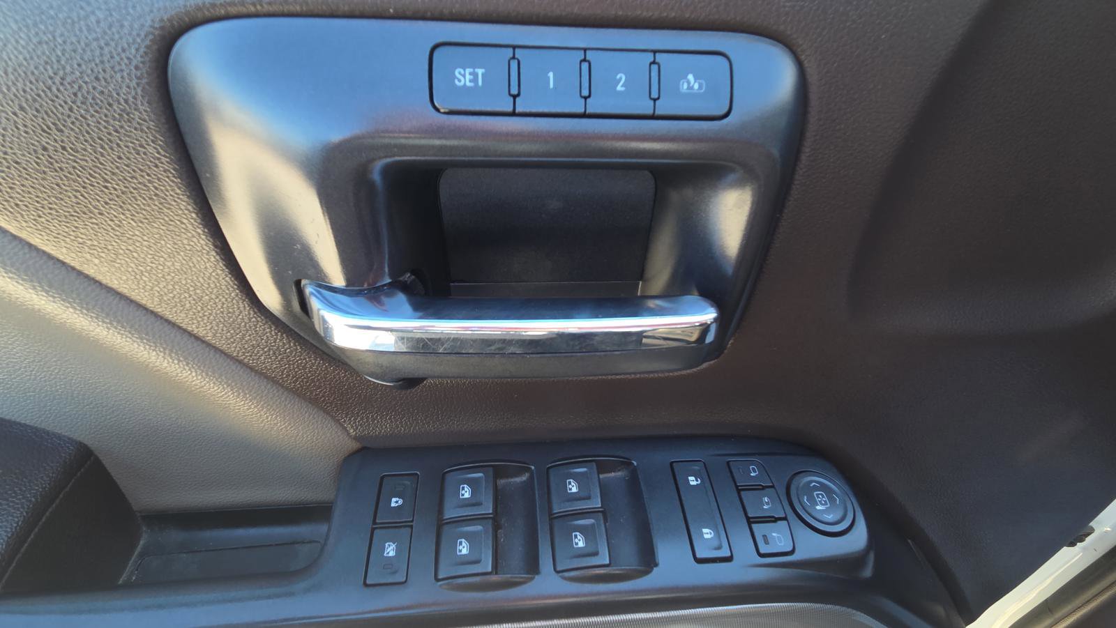 Used 2018 Chevrolet Silverado 2500 LTZ w/ Duramax Plus Package image 31