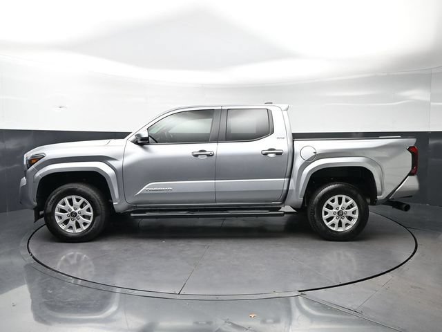 Used 2025 Toyota Tacoma SR5 RWD image 8