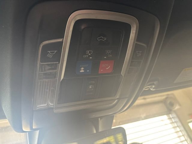 Used 2023 RAM 1500 Laramie AWD/4WD image 38