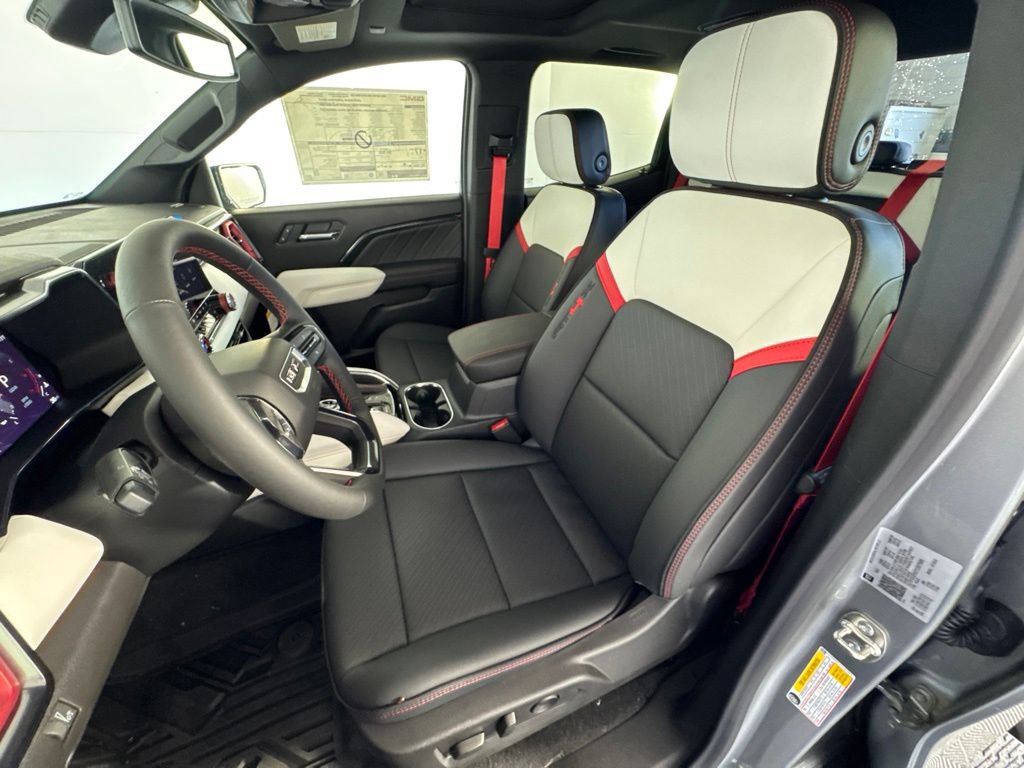 New 2026 GMC Canyon AT4X w/ LPO, Black Badging Package AWD/4WD image 28
