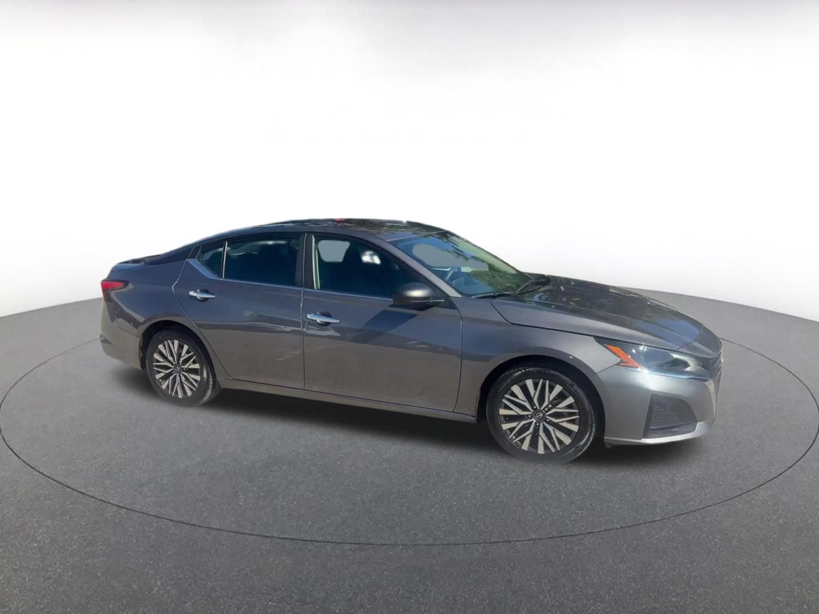 Used 2025 Nissan Altima 2.5 SV FWD video 2