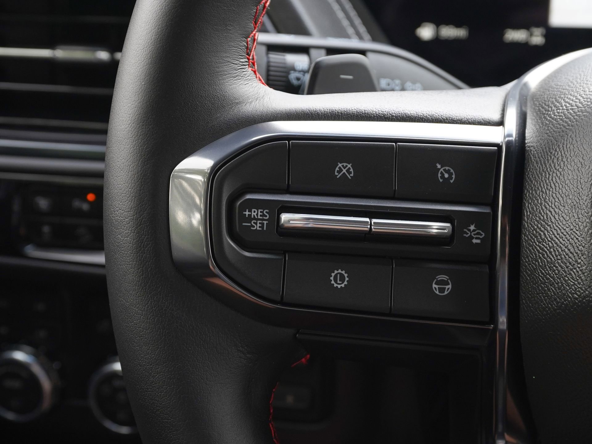 Used 2026 GMC Yukon AT4 Ultimate AWD/4WD image 23