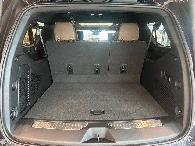 New 2026 Chevrolet Suburban High Country AWD/4WD image 31