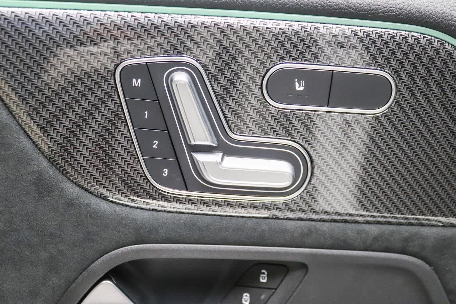New 2025 Mercedes-Benz GLA 35 AMG 4MATIC image 18