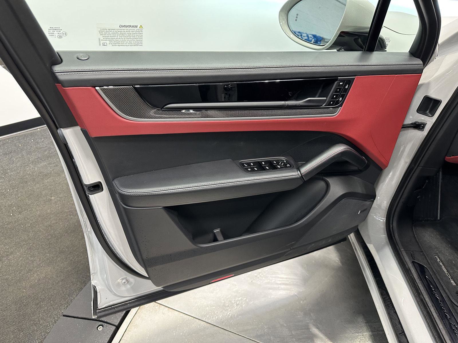 Certified 2025 Porsche Cayenne Turbo image 16