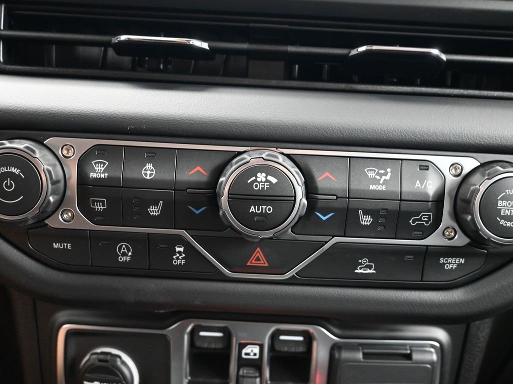 New 2025 Jeep Gladiator Sport image 24