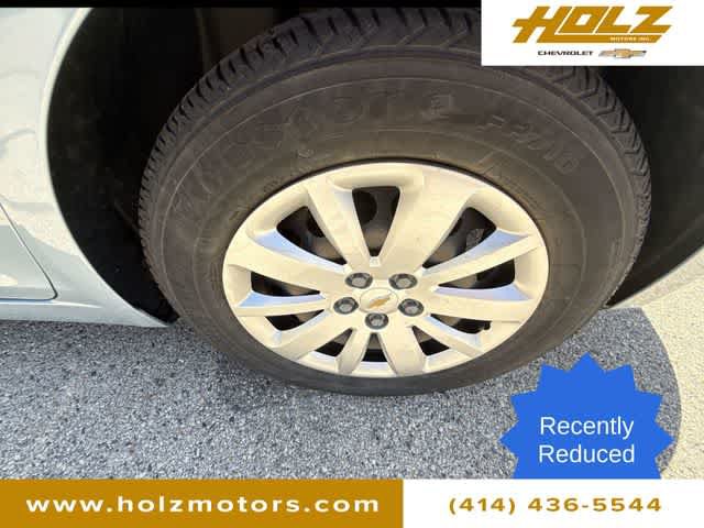 Certified 2011 Chevrolet Cruze LS FWD image 29