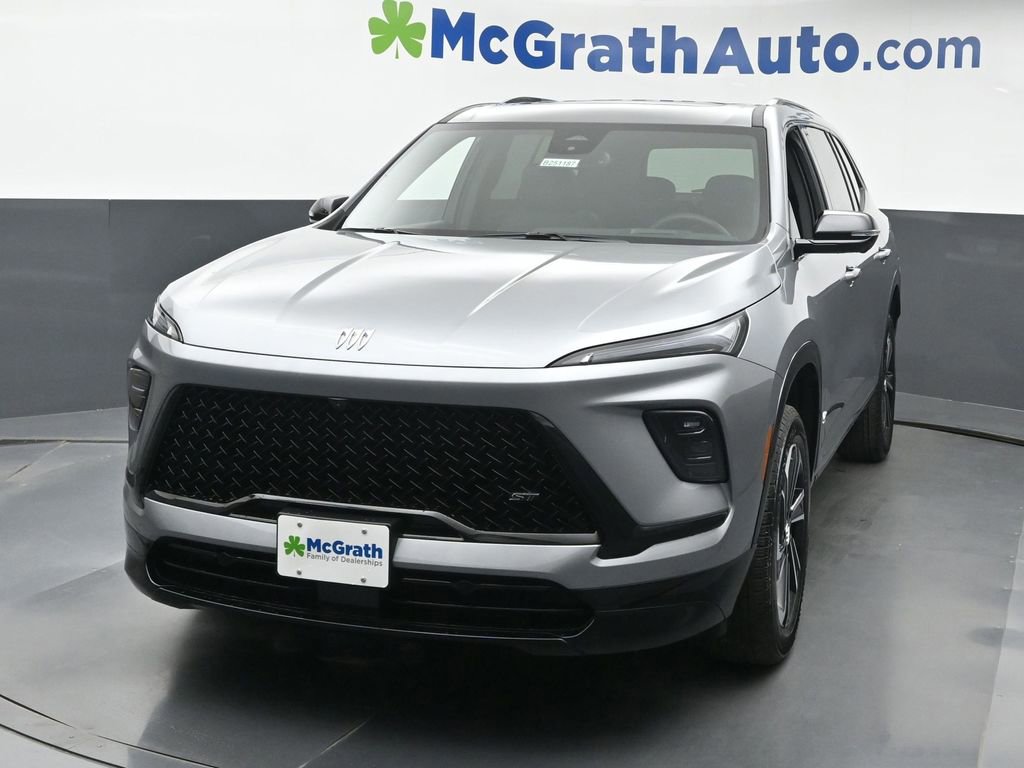 Used 2025 Buick Enclave Sport Touring w/ Power Package image 5