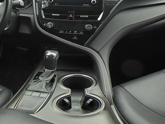 Used 2022 Toyota Camry SE FWD image 25
