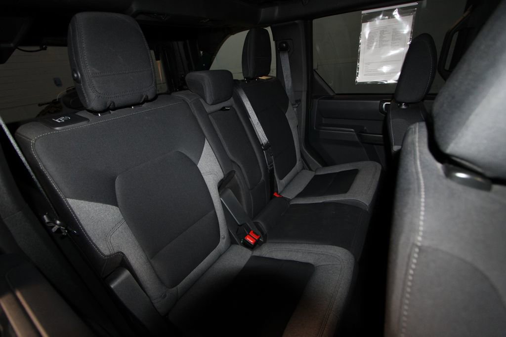 Used 2025 Ford Bronco Big Bend image 23