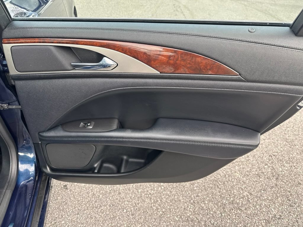 Used 2017 Lincoln MKZ Reserve w/ Technology Package FWD image 20