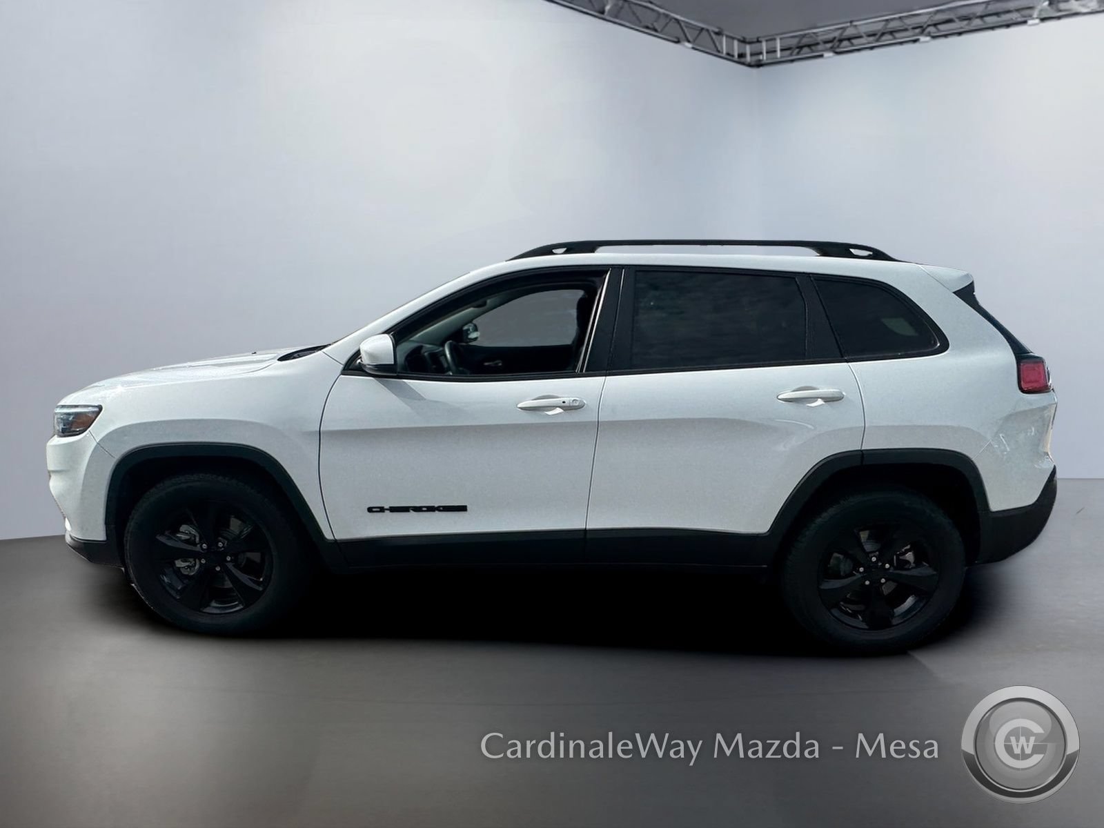 Used 2019 Jeep Cherokee Latitude Plus AWD/4WD image 7
