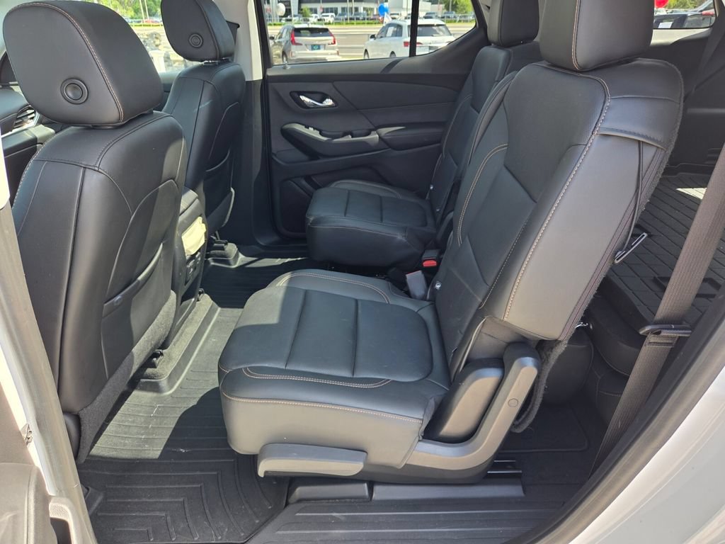 Used 2020 Chevrolet Traverse Premier w/ Redline Edition FWD image 8