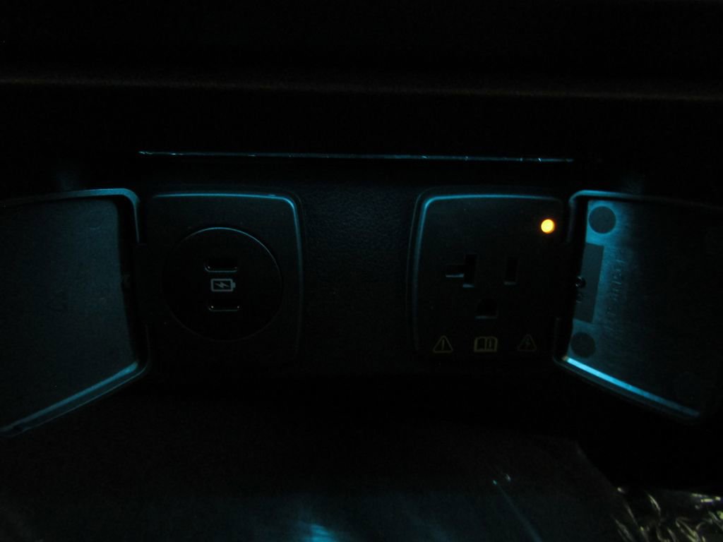 New 2025 Ford F150 Lariat w/ Equipment Group 502A High image 15