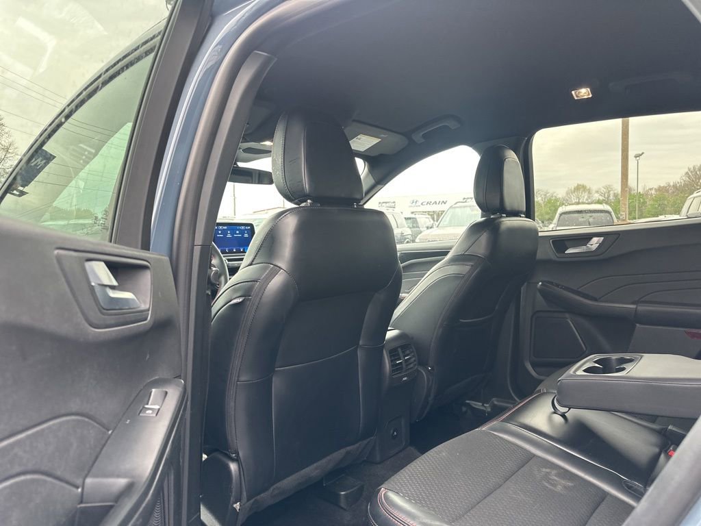 Used 2025 Ford Escape ST-Line Select image 15