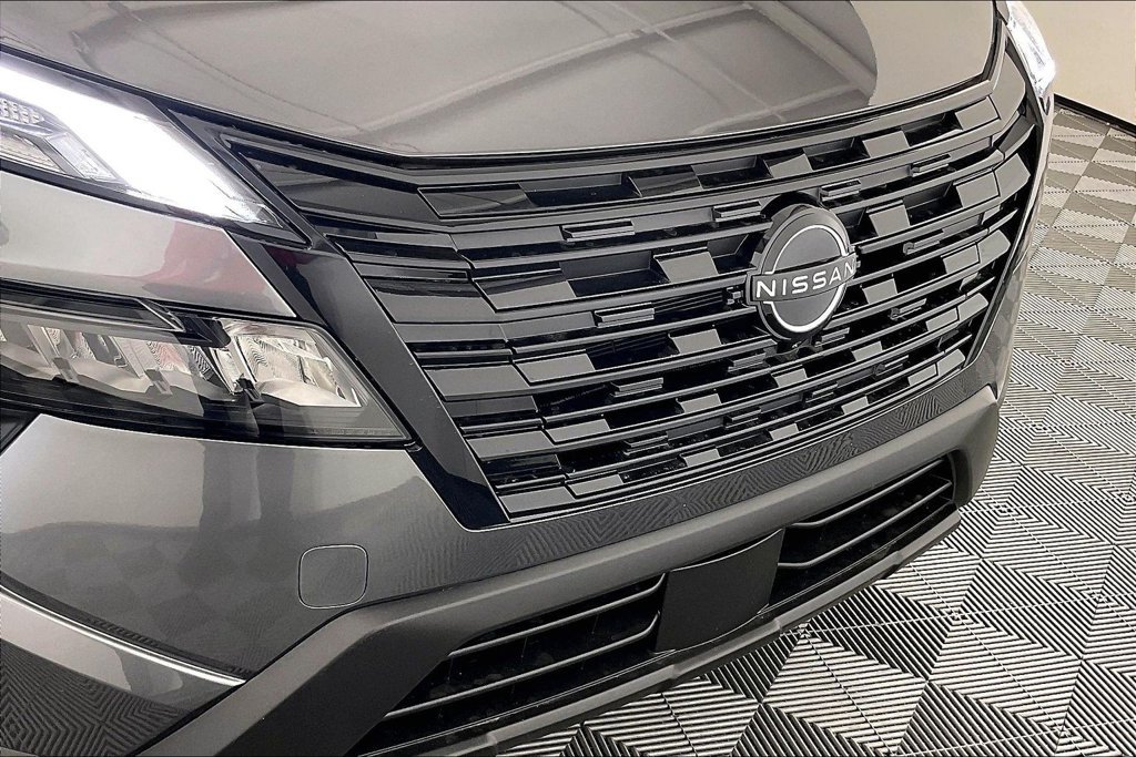 New 2026 Nissan Rogue Dark Armor FWD image 28