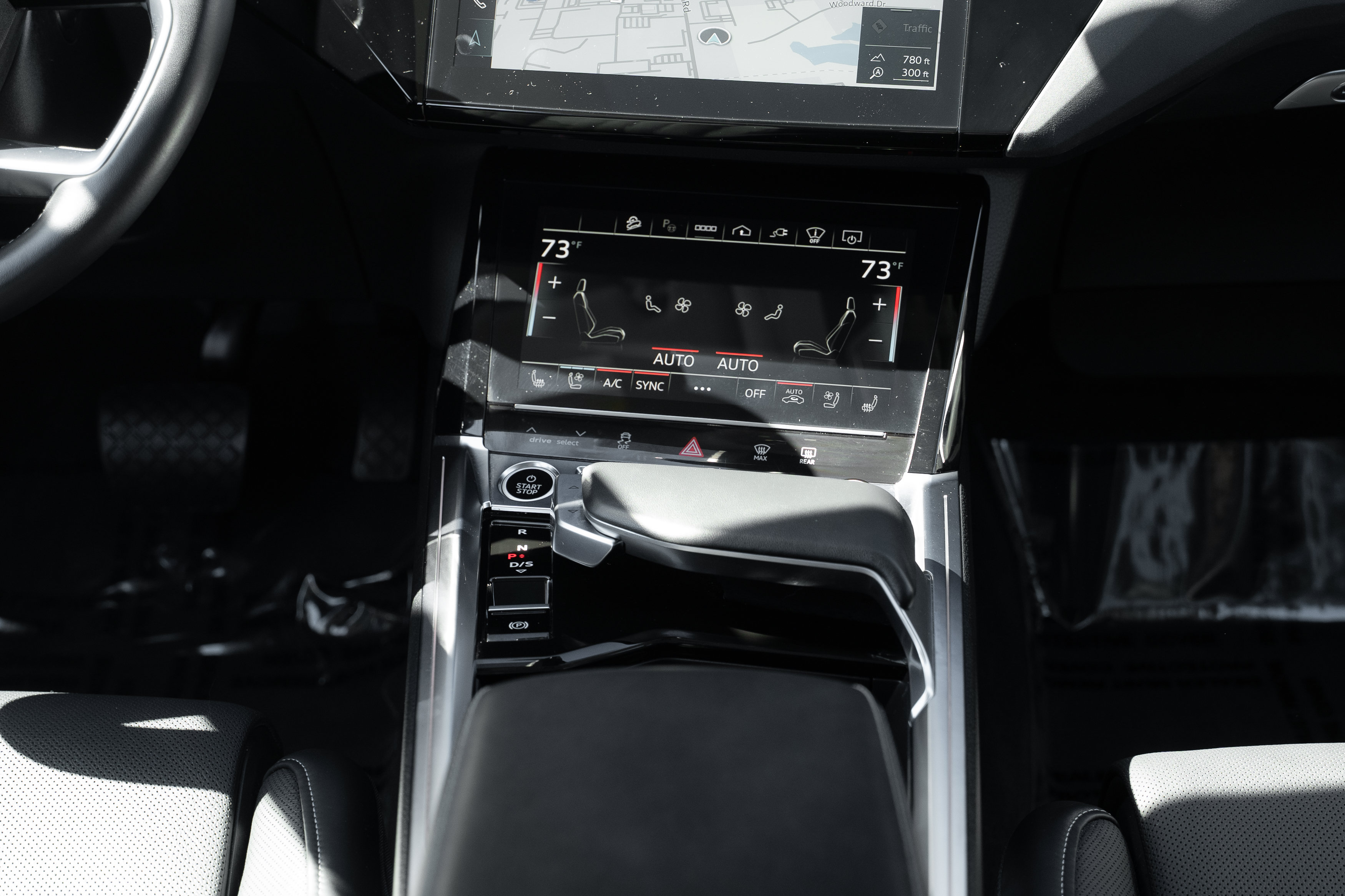 Certified 2024 Audi Q8 e-tron Prestige w/ Prestige Package AWD/4WD image 18