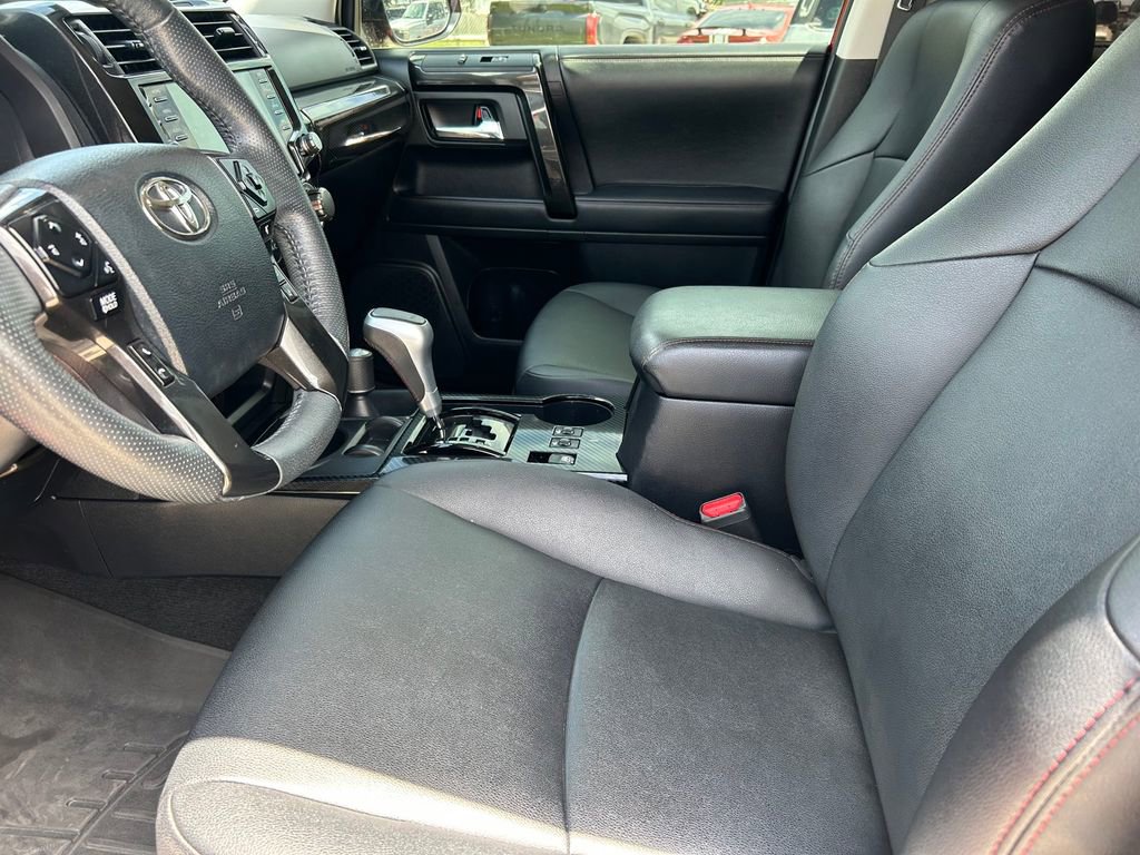 Used 2020 Toyota 4Runner TRD Off-Road Premium w/ Moonroof Package AWD/4WD image 11