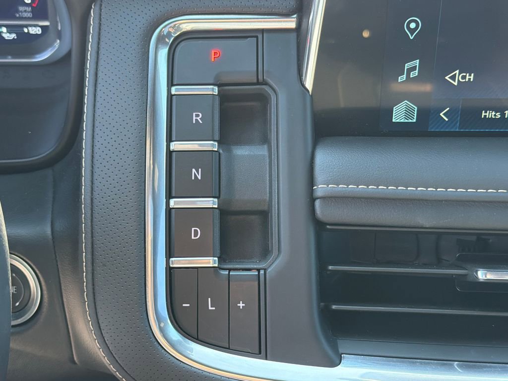 Used 2024 Chevrolet Tahoe Premier w/ Advanced Technology Package image 33