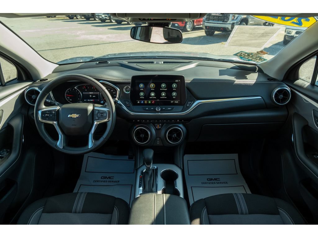 Used 2025 Chevrolet Blazer LT AWD/4WD image 35