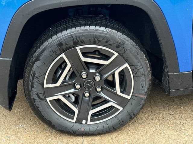 New 2026 Jeep Cherokee Laredo AWD/4WD image 12