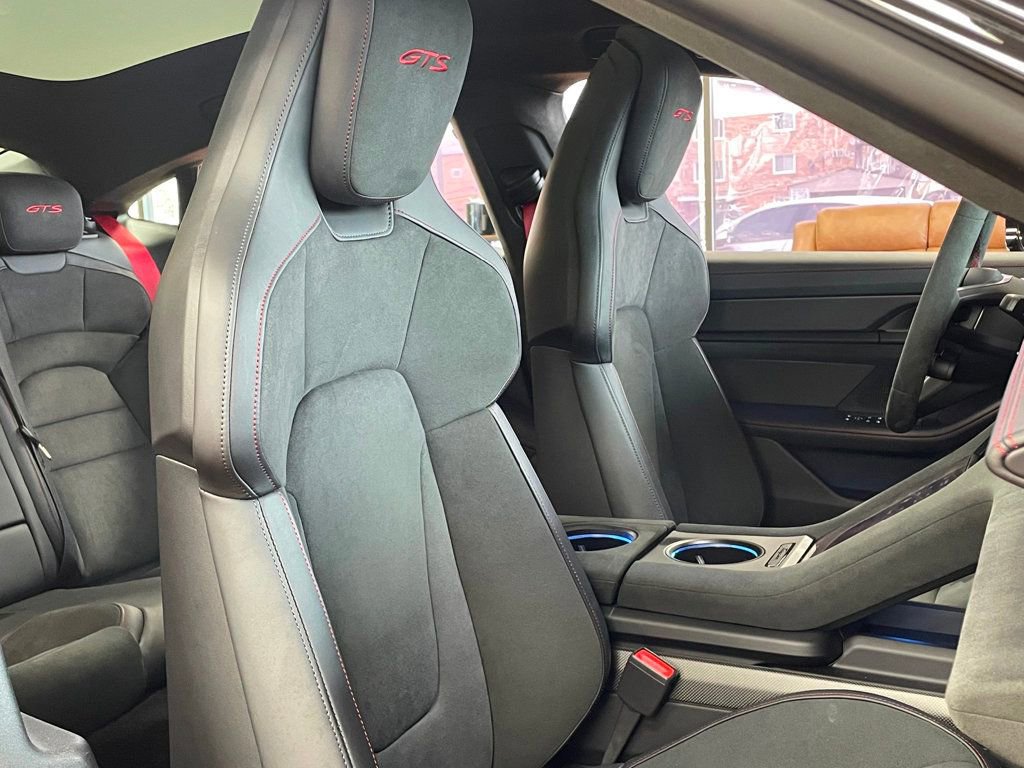 Used 2024 Porsche Taycan GTS image 25