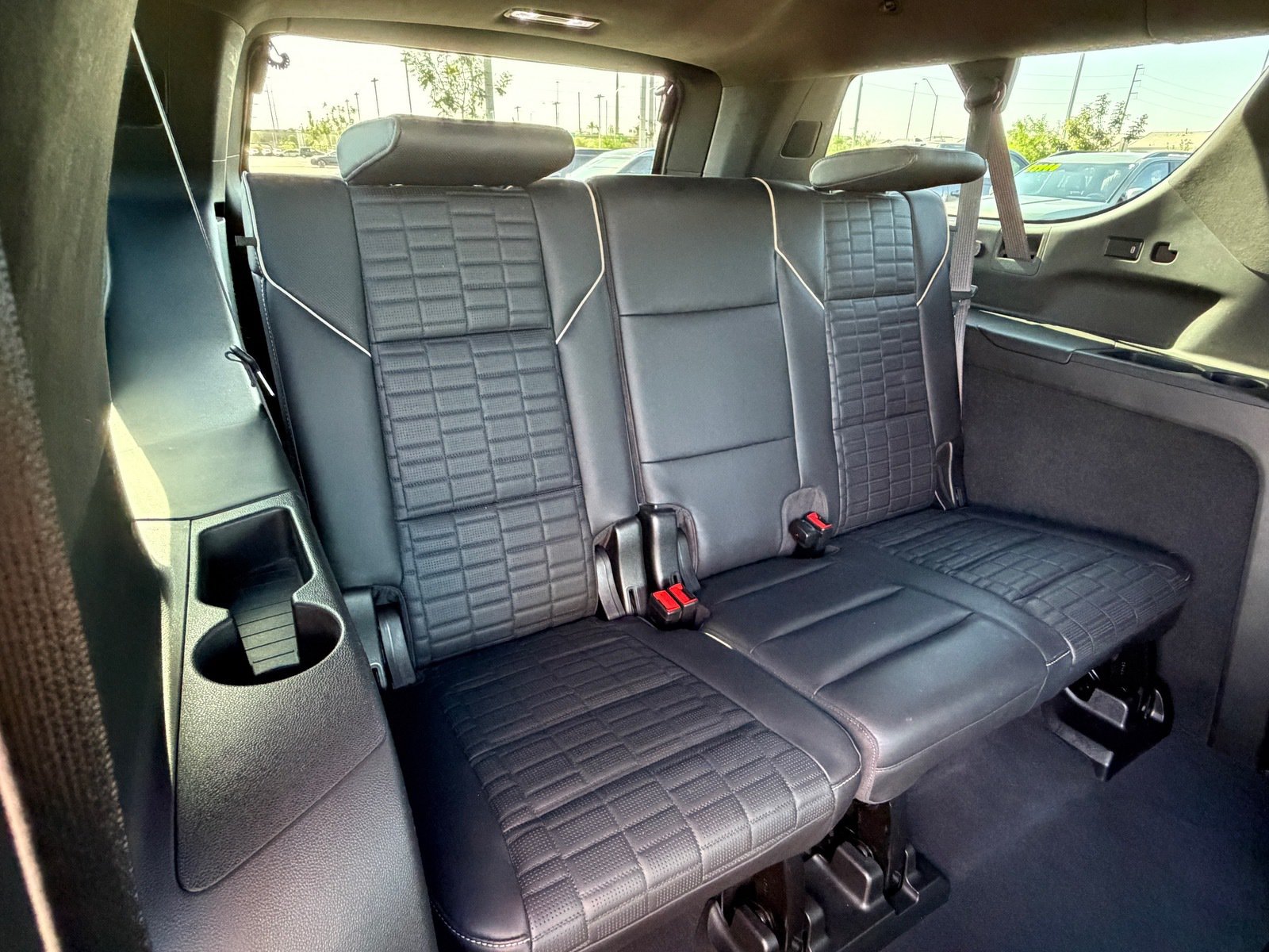Used 2021 Cadillac Escalade ESV Sport Platinum AWD/4WD image 12