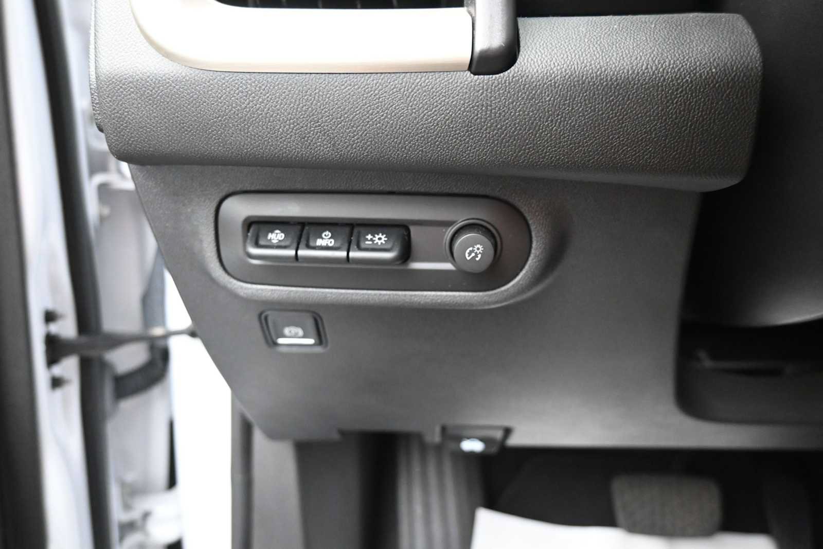 Used 2022 GMC Terrain Denali w/ Denali Premium Package AWD/4WD image 10