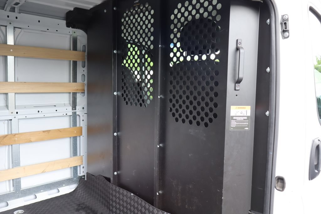 Used 2025 RAM ProMaster 2500 w/ U-Haul Equipment Group FWD image 34