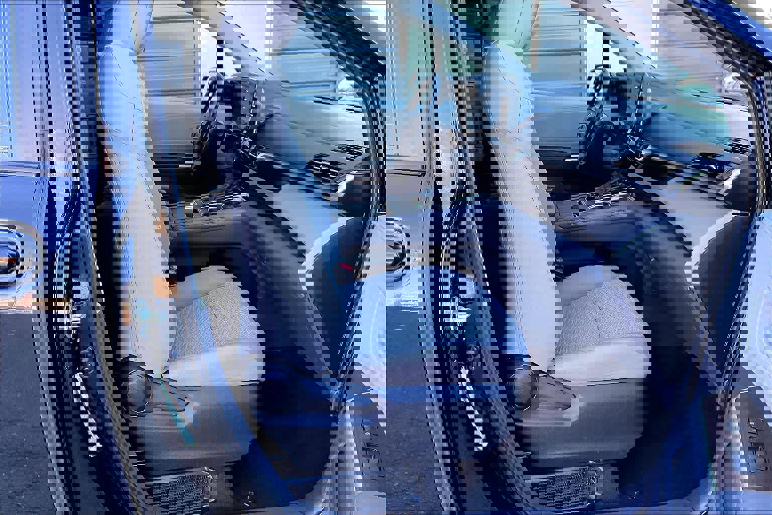 Certified 2024 Toyota Sienna LE image 8